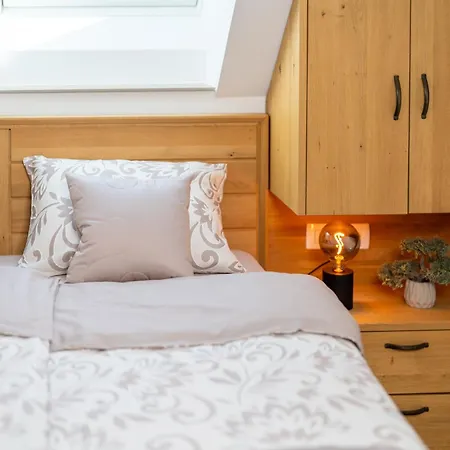 Apartman Apartma Urska *