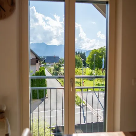 Apartma Urska *