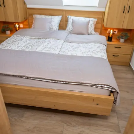 Apartma Urska Bohinji-tó